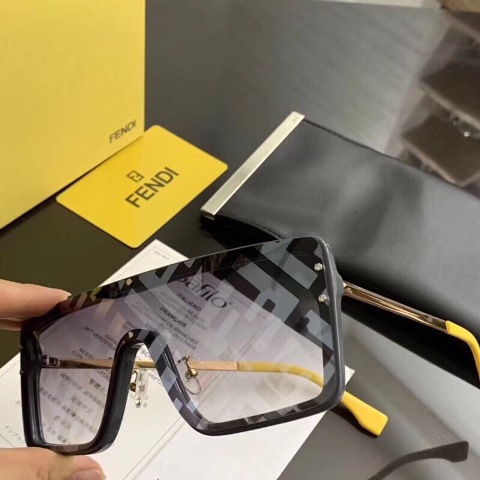 BST KÍNH MẮT THỜI TRANG XUÂN HÈ HOT 2019